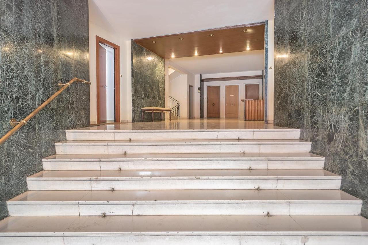 Stylish Luxury At Ampelokipi Metro Station Apartment Athens