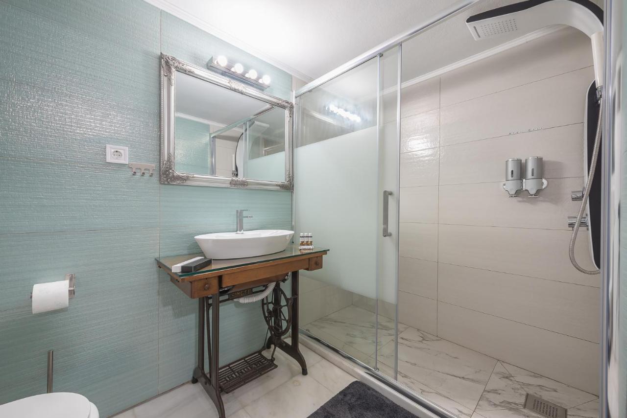 Stylish Luxury At Ampelokipi Metro Station * Athens