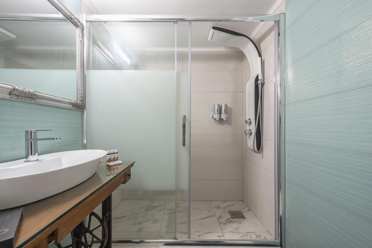 Stylish Luxury At Ampelokipi Metro Station Apartment *