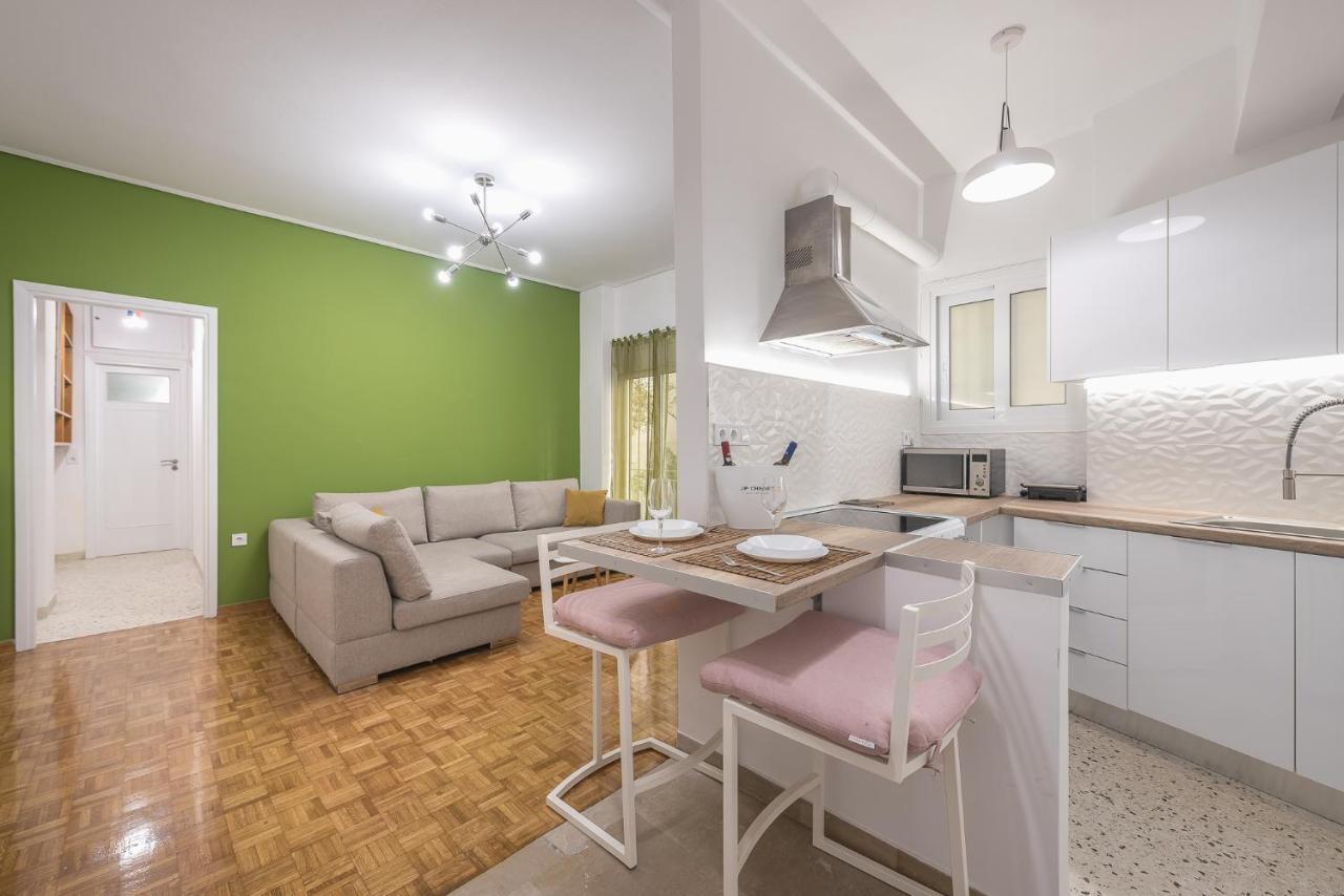 Stylish Luxury At Ampelokipi Metro Station Apartmán